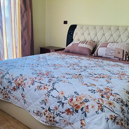 Hotel Paradise Bilisht Kültér fotó